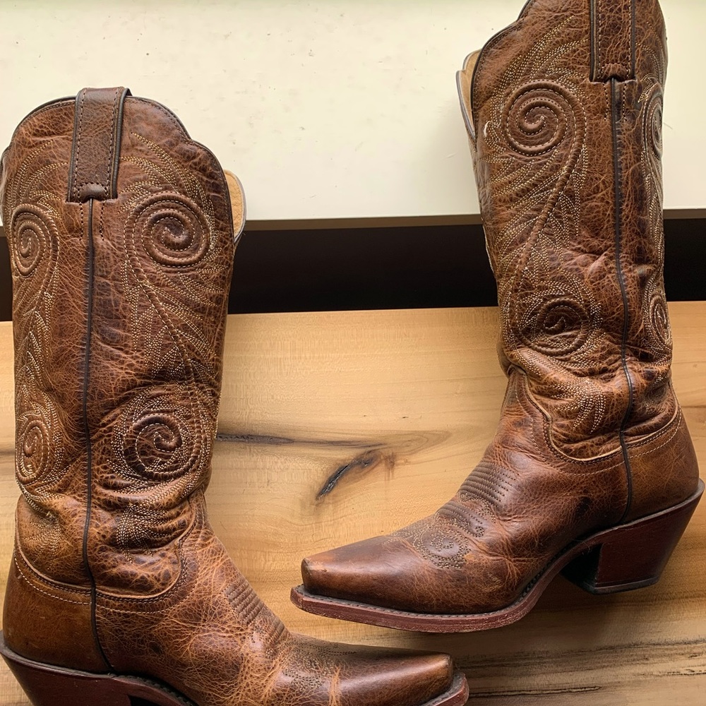 Women’s Justin Cowgirl boots